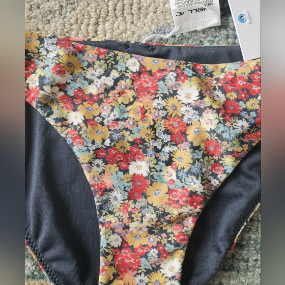 O'Neill Eden Ditsy Floral Bikini S - Picture 7 of 8